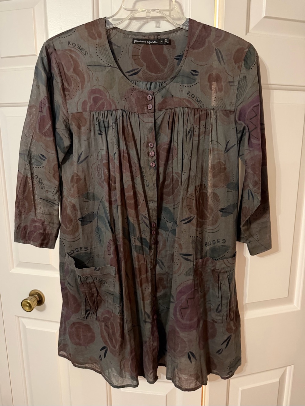 Gudrun Sjoden Roses Green Floral Button-Front Long Sleeve Artist Blouse